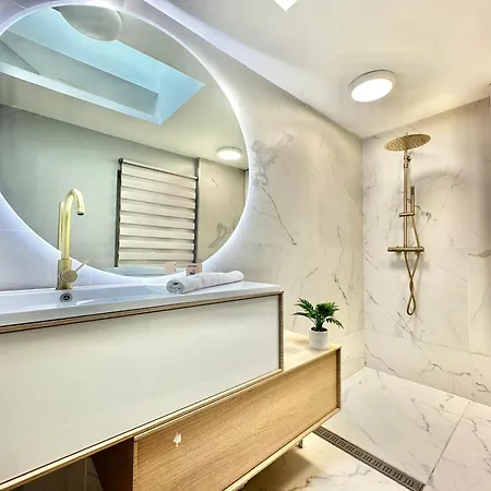 Discreet & Luxurious - Lille Mons-en-Baroeul