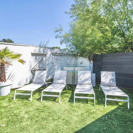 Discreet & Luxurious - Lille Villa *